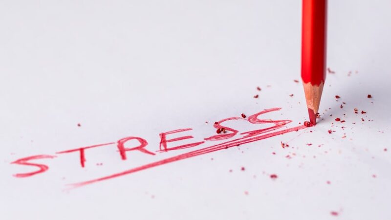 ¿Cuáles son los beneficios de la educación emocional?