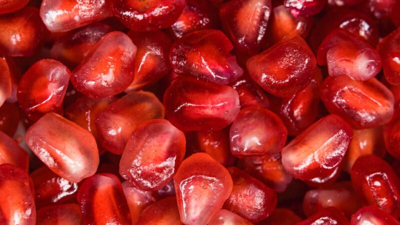 ¿Por qué salen manchas rojas en las piernas?
