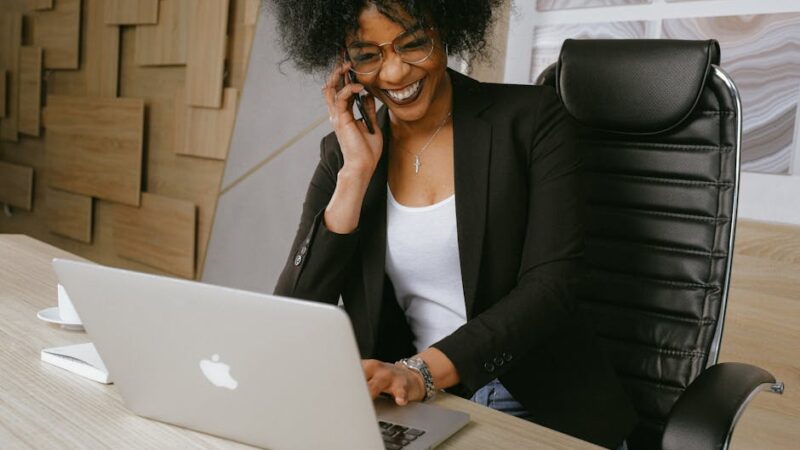 ¿Qué es el Net Promoter Score (NPS) y cómo se calcula?