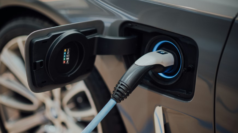 Coches eléctricos en España en 2026: cuánto ahorras realmente frente a un coche de gasolina con datos reales